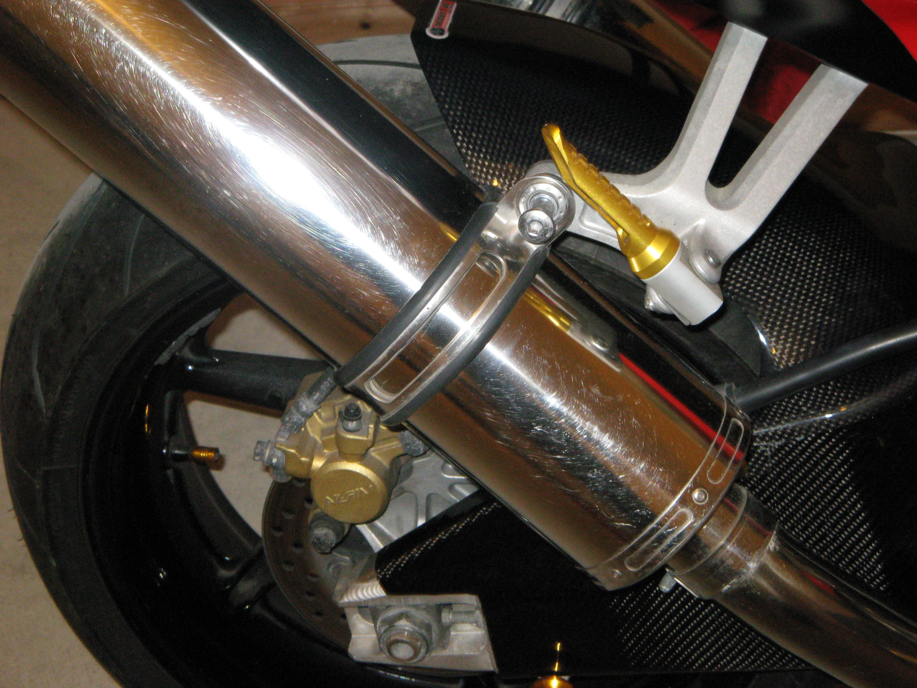 Swingarm2.jpg